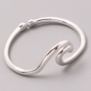 Wave Adjustable Ring